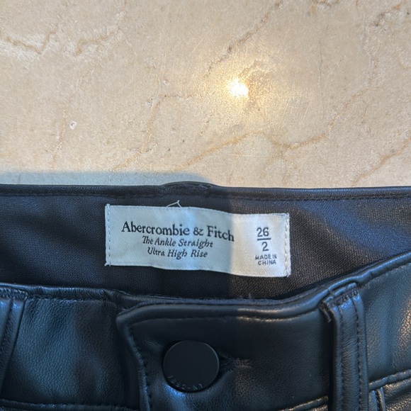 Abercrombie leather pants NWT - Picture 3 of 4